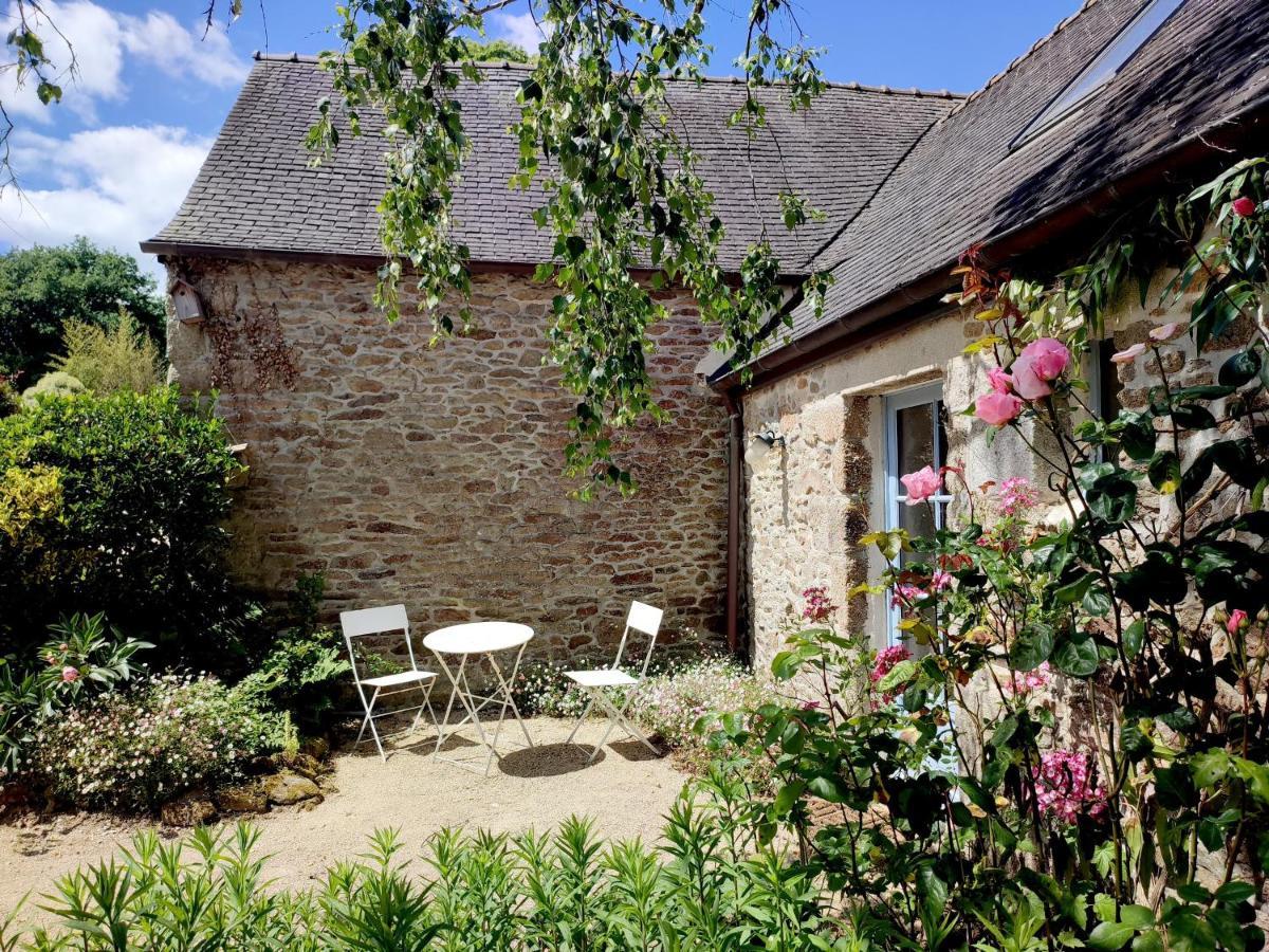 La Tisserande : Maison D'Hotes Creative & Ecologique Saint-Thégonnec Eksteriør billede